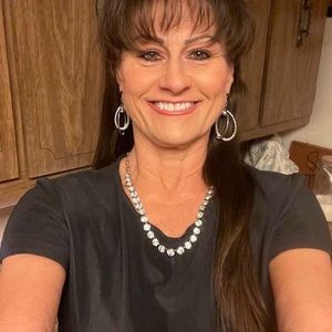 Meet your Posher, Tina